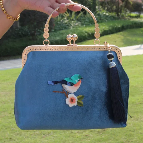 Estilo Chino Océano Azul Bordado Cuadradas Bolsas de embrague 2020 Metal Tassel