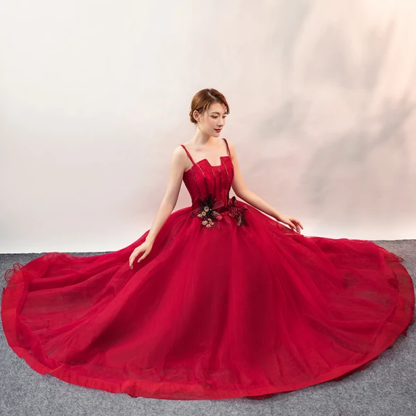 Affordable Burgundy Prom Dresses 2020 Ball Gown Spaghetti Straps Sleeveless Appliques Lace Floor-Length / Long Ruffle Backless Formal Dresses