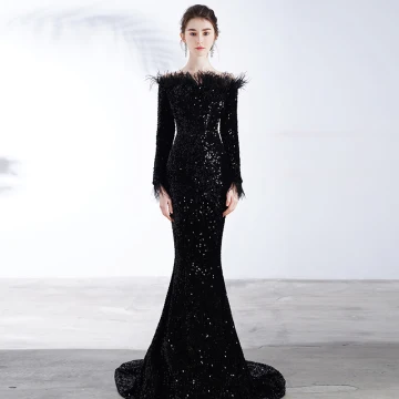 Scintillantes Noire Paillettes Robe De Soirée 2020 Trompette Sirène De L 039 Épaule Manches Longues Plumes Train De Balayage Dos Nu Robe De Ceremonie