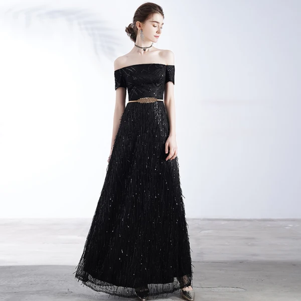 Schöne Schwarz Abendkleider 2020 A Linie Off Shoulder Kurze Ärmel Pailletten Metall Stoffgürtel Lange Rüschen Rückenfreies Festliche Kleider