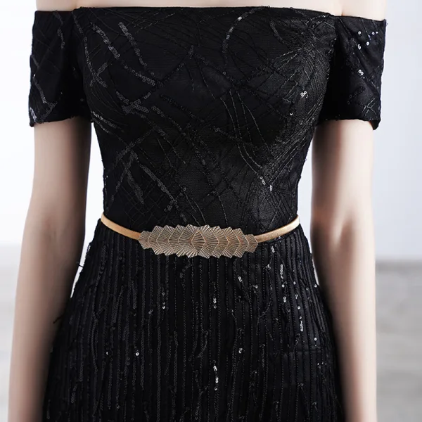 Schöne Schwarz Abendkleider 2020 A Linie Off Shoulder Kurze Ärmel Pailletten Metall Stoffgürtel Lange Rüschen Rückenfreies Festliche Kleider