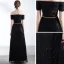 Schöne Schwarz Abendkleider 2020 A Linie Off Shoulder Kurze Ärmel Pailletten Metall Stoffgürtel Lange Rüschen Rückenfreies Festliche Kleider