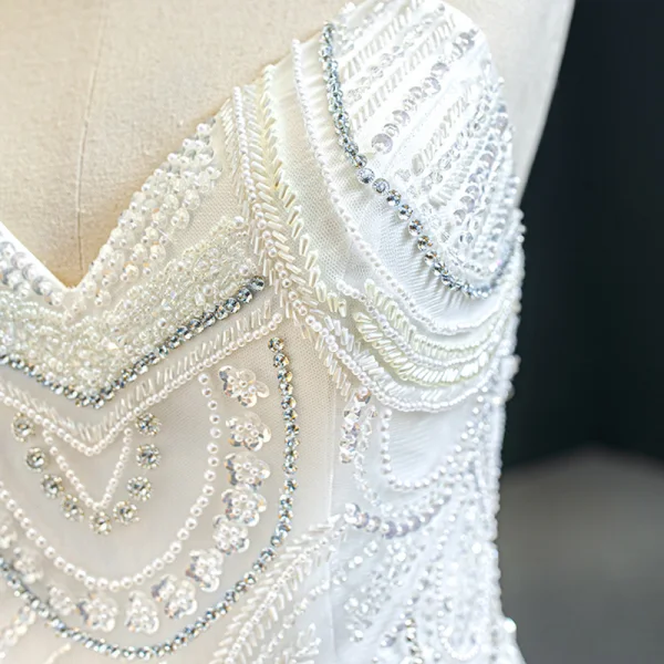 Luxury / Gorgeous White Bridal Wedding Dresses 2020 Trumpet / Mermaid Spaghetti Straps Sleeveless Backless Appliques Lace Handmade  Beading Court Train Ruffle