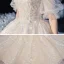 Style Victorien Ivoire La Mariée Robe De Mariée 2020 Robe Boule De l'épaule Gonflée Manches Courtes Dos Nu Fleur Appliques En Dentelle Perlage Cathedral Train Volants
