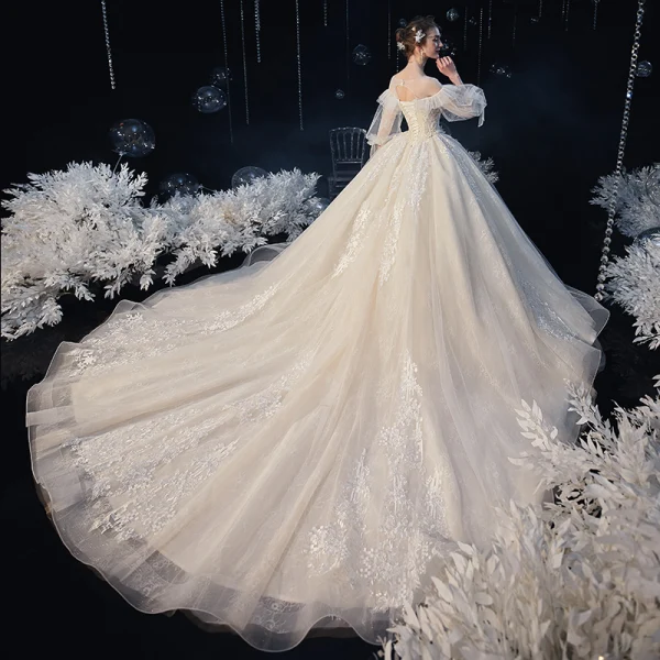Victorian Style Ivory Bridal Wedding Dresses 2020 Ball Gown See-through Scoop Neck Puffy 3/4 Sleeve Backless Appliques Lace Cathedral Train