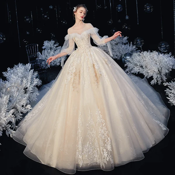 Victorian Style Ivory Bridal Wedding Dresses 2020 Ball Gown See-through Scoop Neck Puffy 3/4 Sleeve Backless Appliques Lace Cathedral Train