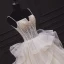 Luxus / Herrlich Champagner Hochzeits Brautkleider / Hochzeitskleider 2020 Ballkleid Spaghettiträger Kurze Ärmel Rückenfreies Applikationen Spitze Perlenstickerei Kapelle-Schleppe Rüschen