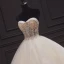 Luksus Champagne Bryllups Brudekjoler 2020 Ballkjole Kjæreste Uten Ermer Ryggløse Beading Chapel Train Gripende Ruffles