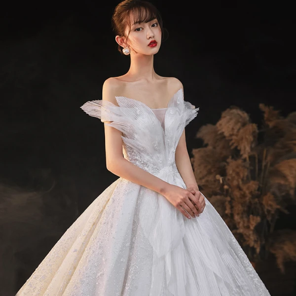 Romantic White Bridal Wedding Dresses 2020 Ball Gown Off-The-Shoulder Short Sleeve Backless Beading Glitter Tulle Cathedral Train Ruffle