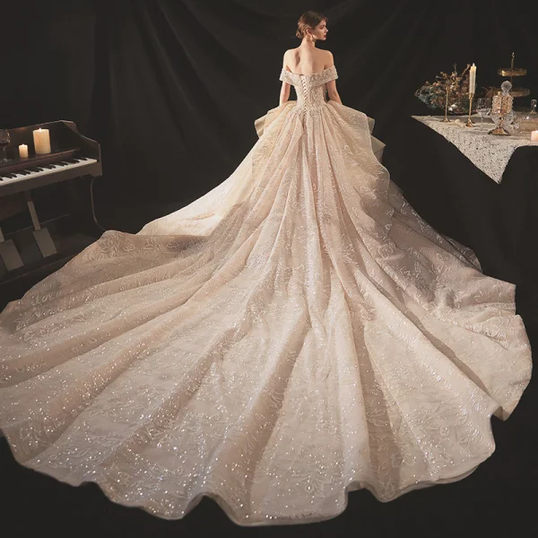 Classy Champagne Bridal Wedding Dresses 2020 Ball Gown Off-The-Shoulder Short Sleeve Backless Appliques Lace Sequins Beading Glitter Tulle Royal Train Ruffle