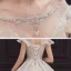 Vintage / Originale Champagne La Mariée Robe De Mariée 2020 Robe Boule Transparentes Encolure Carrée Manches Courtes Dos Nu Perlage Appliques En Dentelle Paillettes Glitter Tulle Cathedral Train Volants