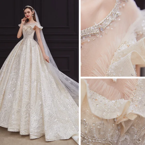 Vintage / Originale Champagne La Mariée Robe De Mariée 2020 Robe Boule Transparentes Encolure Carrée Manches Courtes Dos Nu Perlage Appliques En Dentelle Paillettes Glitter Tulle Cathedral Train Volants