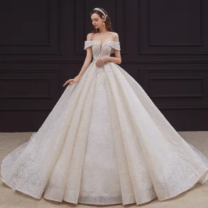 Élégant Champagne La Mariée Robe De Mariée 2020 Robe Boule De L 039 Épaule Manches Courtes Dos Nu Appliques En Dentelle Perlage Paillettes Glitter Tulle Cathedral Train Volants