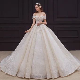 Elegante Champagne Bruids Trouwjurken 2020 Baljurk Uit De Schouder Korte Mouwen Ruglooze Appliques Kant Kralen Pailletten Glans Tule Cathedral Train Ruche