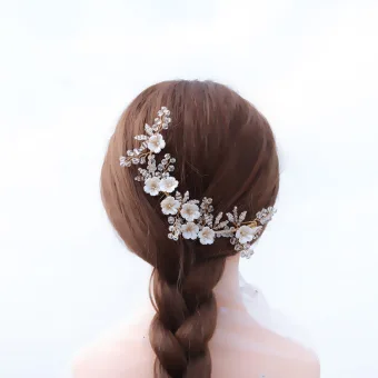 Charming Gold Bridal Hair Accessories 2020 Alloy Flower Beading Crystal Headpieces Wedding Accessories