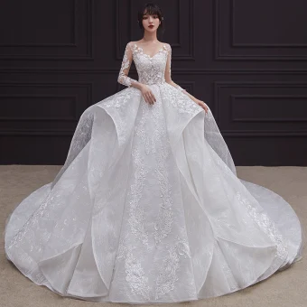 Illusion Blanche Transparentes La Mariée Robe De Mariée 2020 Robe Boule Encolure Dégagée 3 4 Manches Dos Nu Perlage Appliques En Dentelle Cathedral Train Volants