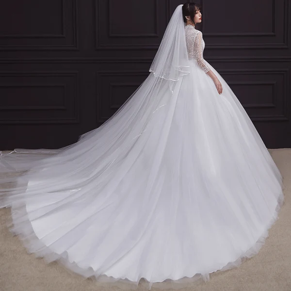 Vintage / Originale Blanche La Mariée Robe De Mariée 2020 Empire Transparentes Col v profond 3/4 Manches Appliques En Dentelle Perlage Volants Tribunal Train