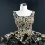Vintage / Originale Quinceañera Noire Robe De Bal 2020 Robe Boule Encolure Carrée Sans Manches Étoile Brodé Paillettes Asymétrique Dos Nu Volants Robe De Ceremonie