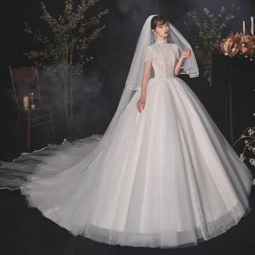 Vintage Originale Ivoire Dentelle La Mariée Robe De Mariée 2020 Robe Boule Col Haut Perlage Manches Courtes Dos Nu Perle Chapel Train Volants