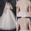 Vintage Ivory / Creme Spitze Hochzeits Brautkleider / Hochzeitskleider 2020 Ballkleid Stehkragen Perlenstickerei Kurze Ärmel Rückenfreies Perle Kapelle-Schleppe Rüschen