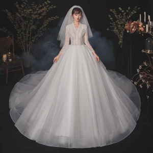 Vintage Originale Blanche La Mariée Robe De Mariée 2020 Robe Boule V Cou Manches Longues Perlage Glitter Tulle Paillettes Cathedral Train Volants