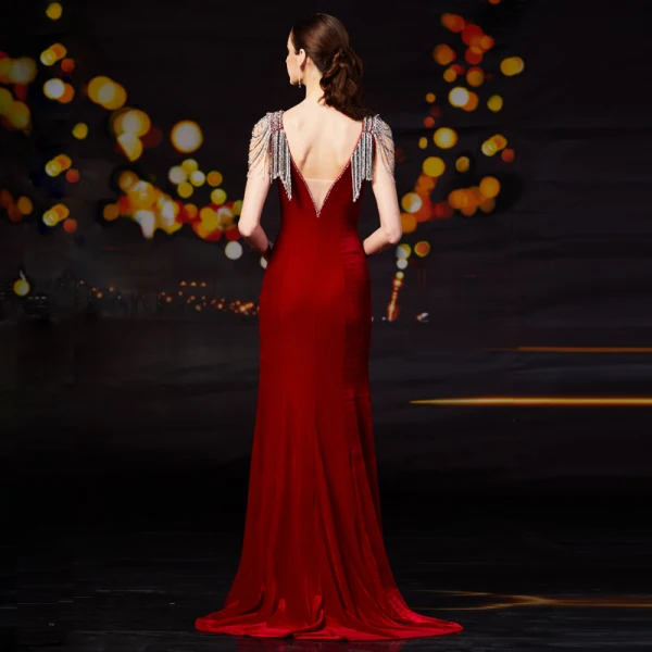 Fashion Burgundy Velour Evening Dresses  2020 Trumpet / Mermaid V-Neck Sleeveless Beading Sequins Tassel Sweep Train Ruffle Backless Formal Dresses