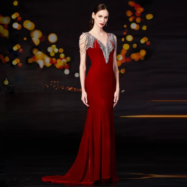 Fashion Burgundy Velour Evening Dresses  2020 Trumpet / Mermaid V-Neck Sleeveless Beading Sequins Tassel Sweep Train Ruffle Backless Formal Dresses