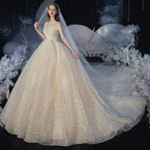 Romantisch Champagne Bruids Trouwjurken 2020 Baljurk Uit De Schouder Korte Mouwen Ruglooze Appliques Kant Kralen Glans Tule Cathedral Train Ruche