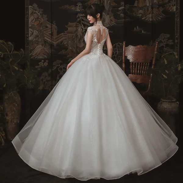 Vintage / Retro Ivory Outdoor / Garden Wedding Dresses 2020 Ball Gown See-through High Neck Short Sleeve Backless Appliques Lace Beading Glitter Tulle Floor-Length / Long Ruffle