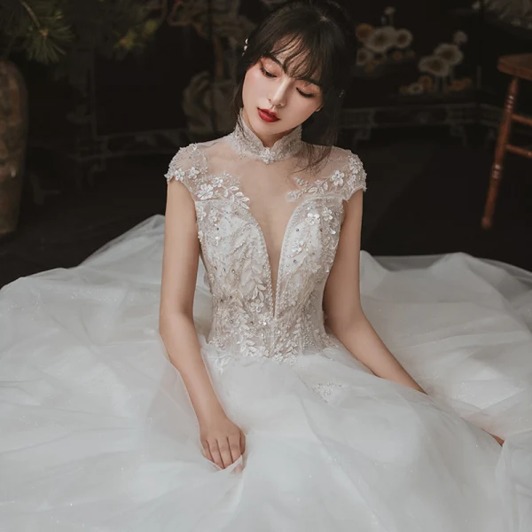 Vintage / Retro Ivory Outdoor / Garden Wedding Dresses 2020 Ball Gown See-through High Neck Short Sleeve Backless Appliques Lace Beading Glitter Tulle Floor-Length / Long Ruffle