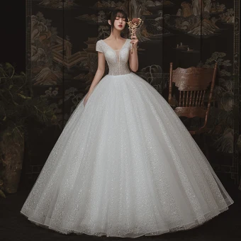 Haut De Gamme Ivoire Dentelle Robe De Mariée 2020 Robe Boule Transparentes Col V Profond Manches Courtes Dos Nu Fait Main Perlage Glitter Tulle Longue Volants