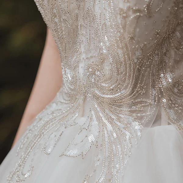 Vintage / Originale Ivoire Jardin / Extérieur Robe De Mariée 2020 Robe Boule Transparentes Col Haut Sans Manches Dos Nu Appliques Paillettes Perlage Longue Volants