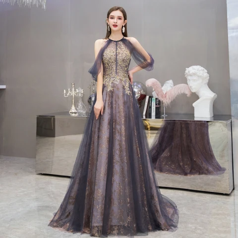 Mode Violett Abendkleider 2020 A Linie Rundhalsausschnitt Ärmellos Applikationen Pailletten Perlenstickerei Sweep / Pinsel Zug Rüschen Rückenfreies Festliche Kleider
