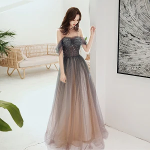 Elegant Grå Gradient Farge Brun Selskapskjoler 2020 Prinsesse Spaghettistropper Korte Ermer Beading Paljetter Glitter Tyll Lange Buste Ryggløse