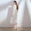 Chic / Belle Blanche Chiffon de retour Robe De Graduation 2020 Princesse Encolure Carrée Gonflée Manches Courtes Thé Longueur Volants Dos Nu Robe De Ceremonie