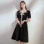 Style Victorien Noire de retour Robe De Graduation 2020 Princesse Encolure Carrée Gonflée Manches Courtes Noeud Mi-Longues Volants Dos Nu Robe De Ceremonie