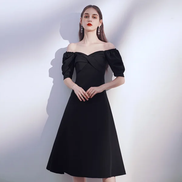 Modest / Simple Black Homecoming Graduation Dresses 2020 A-Line / Princess Off-The-Shoulder Puffy Short Sleeve Backless Tea-length Ruffle Little Black
