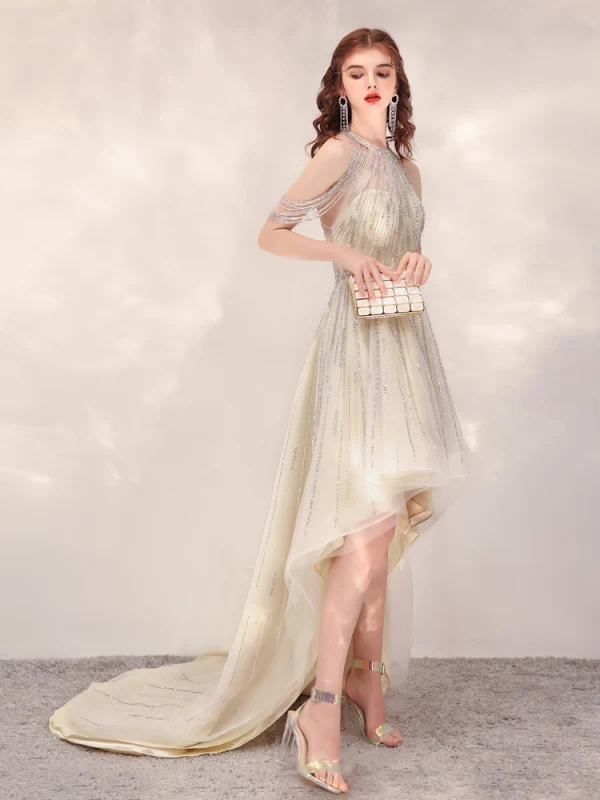 Haute Basse Champagne Transparentes Robe De Cocktail 2020 Princesse Encolure Dégagée Sans Manches Fait main Perlage Asymétrique Volants Robe De Ceremonie
