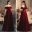 Schlicht Rot Velour Abendkleider 2020 A Linie Off Shoulder Glockenhülsen Lange Rüschen Rückenfreies Festliche Kleider