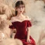 Schlicht Rot Velour Abendkleider 2020 A Linie Off Shoulder Glockenhülsen Lange Rüschen Rückenfreies Festliche Kleider