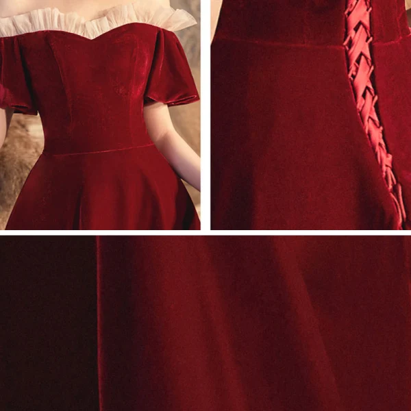 Schlicht Rot Velour Abendkleider 2020 A Linie Off Shoulder Glockenhülsen Lange Rüschen Rückenfreies Festliche Kleider