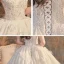 Beste Elfenben Bryllups Brudekjoler 2020 Ballkjole Kjæreste Uten Ermer Ryggløse Appliques Blonder Beading Cathedral Train Buste