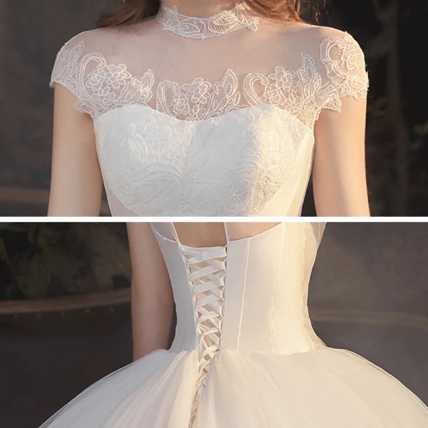 Vintage / Originale Blanche La Mariée Robe De Mariée 2020 Robe Boule Transparentes Col Haut Sans Manches Dos Nu Appliques En Dentelle Perlage Cathedral Train Volants