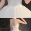 Vintage / Originale Blanche La Mariée Robe De Mariée 2020 Robe Boule Transparentes Col Haut Sans Manches Dos Nu Appliques En Dentelle Perlage Cathedral Train Volants