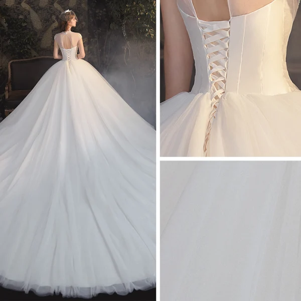 Vintage / Originale Blanche La Mariée Robe De Mariée 2020 Robe Boule Transparentes Col Haut Sans Manches Dos Nu Appliques En Dentelle Perlage Cathedral Train Volants