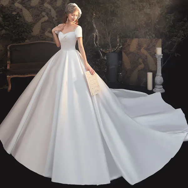 Modest / Simple White Satin Bridal Wedding Dresses 2020 Ball Gown Square Neckline Short Sleeve Backless Cathedral Train Ruffle