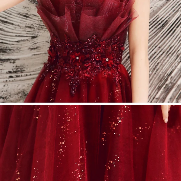 Chic / Belle Bordeaux Robe De Cocktail 2020 Princesse Bretelles Spaghetti Sans Manches Appliques En Dentelle Perlage Paillettes Thé Longueur Volants Dos Nu Robe De Ceremonie