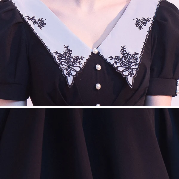 Modest / Simple Black Homecoming Graduation Dresses 2020 A-Line / Princess V-Neck Puffy Short Sleeve Appliques Lace Short Ruffle Little Black Dress