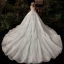 Chic / Belle Blanche La Mariée Robe De Mariée 2020 Robe Boule De l'épaule Manches Courtes Dos Nu Glitter Tulle Cathedral Train Volants