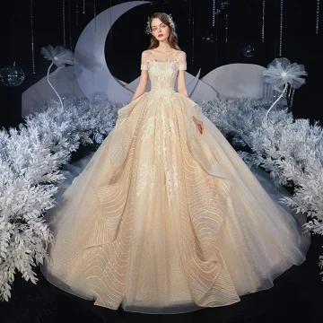 Eleganta Champagne Brud Bröllopsklänningar 2020 Balklänning Av Axeln Korta Ärm Halterneck Appliqués Spets Paljetter Glittriga Glitter Tyll Cathedral Train Ruffle